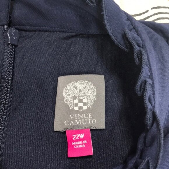 Plus Size Women's Vince Camuto Ruffle Collar Jumpsuit - Picture 6 of 10